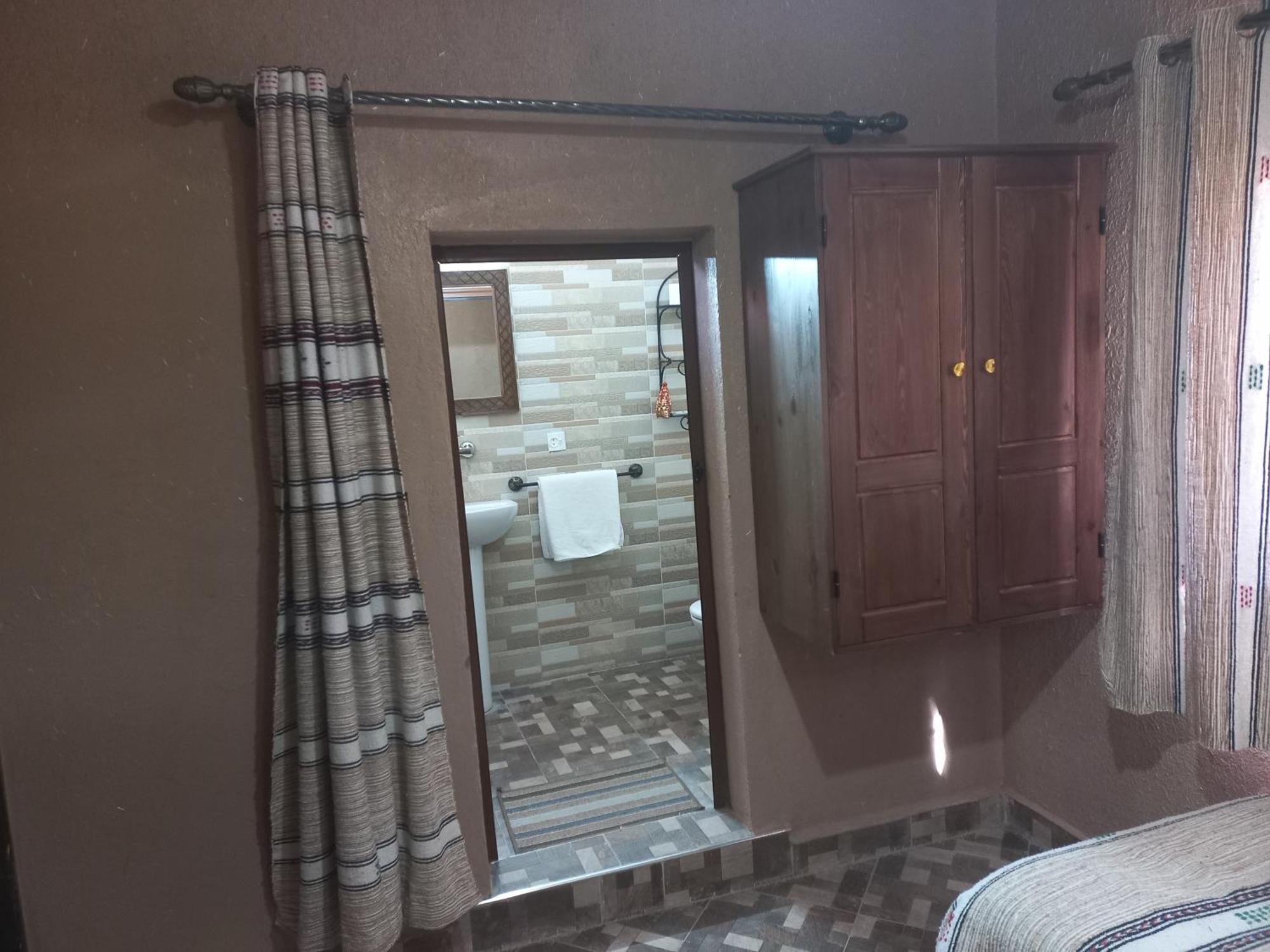 Riad Tamdakhte Ait Benhaddou Luaran gambar